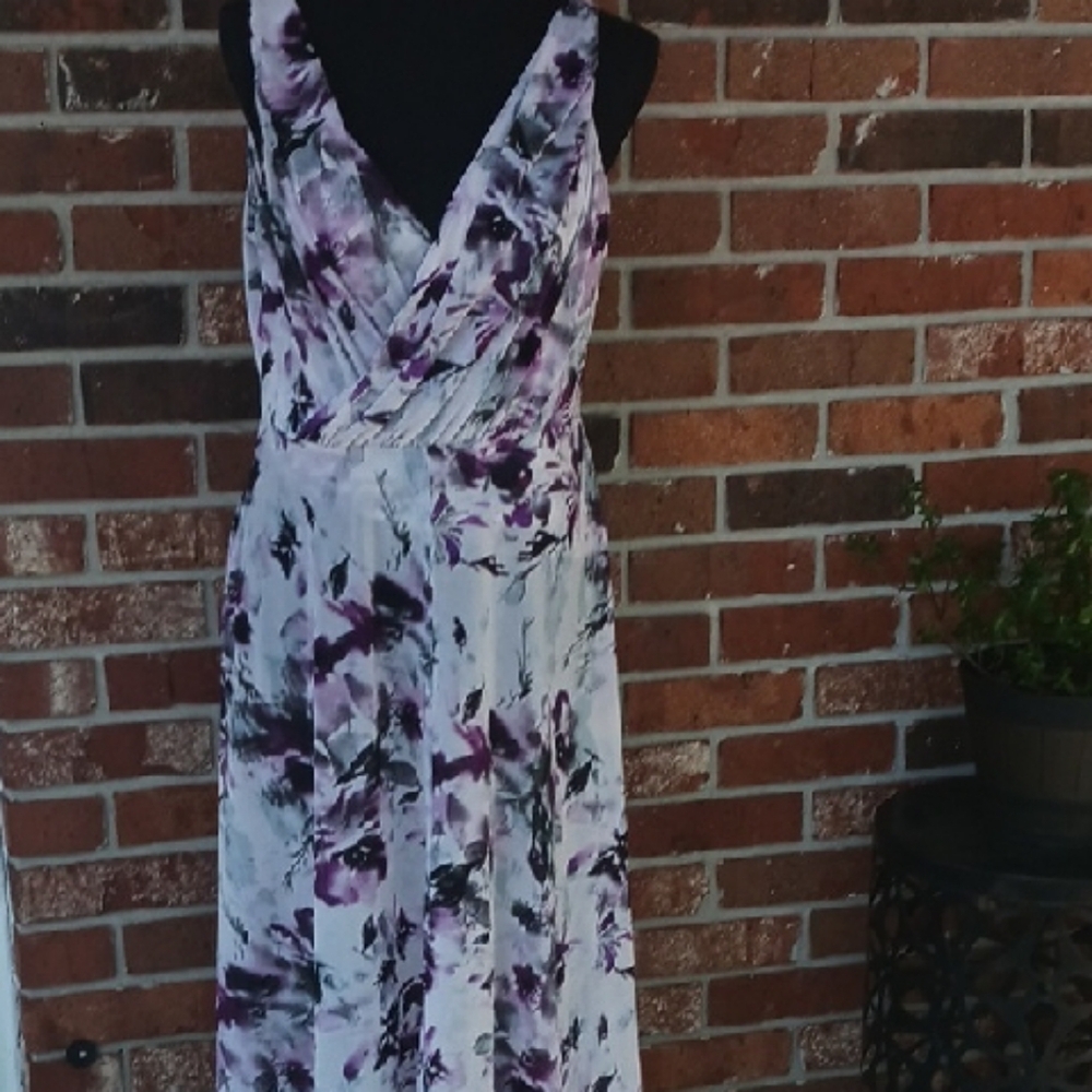 Simply Vera Wang Purple Floral Dress - Picture 1 of 5